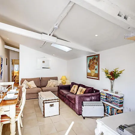 Vakantiehuis 2 Bedroom Stunning In *