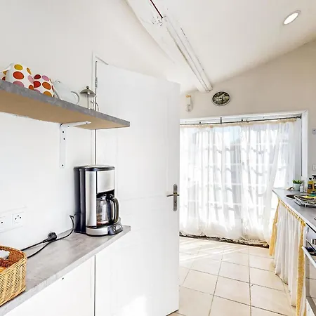 2 Bedroom Cozy In Oradour-Fanais