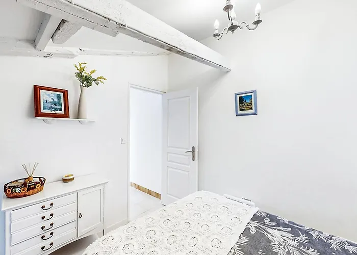 2 Bedroom Cozy In Сasa de vacaciones