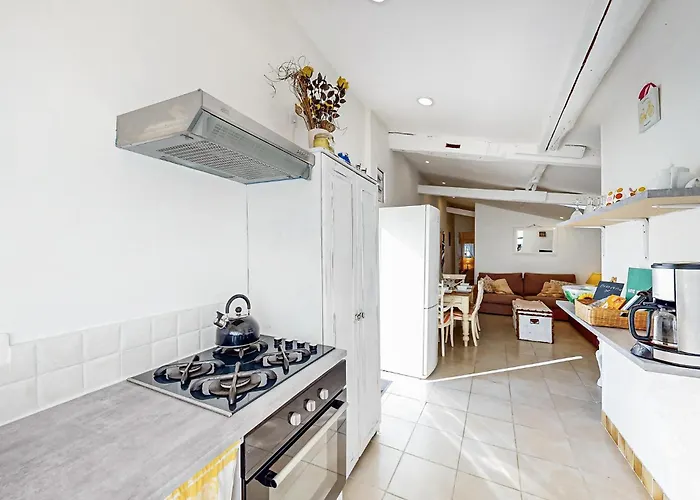 Сasa de vacaciones 2 Bedroom Cozy In